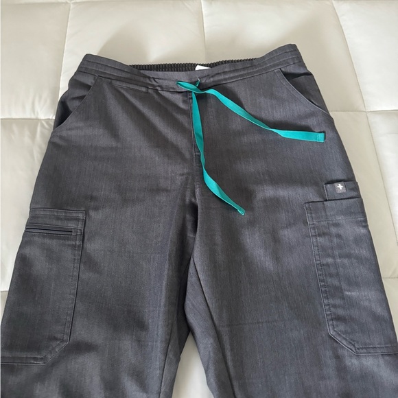 Figs - Picture 2 of 6